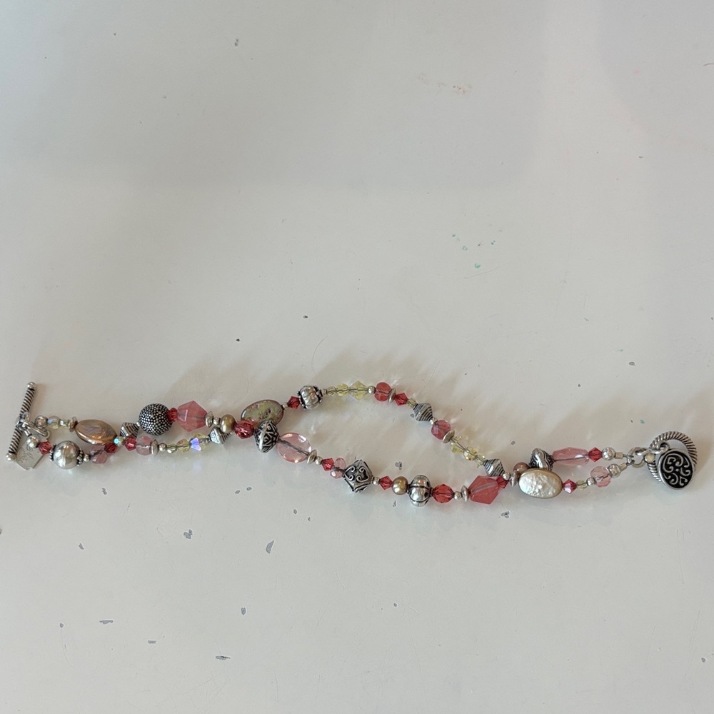 Tres Jolie Elegant Pink and Silver Beaded Bracelet